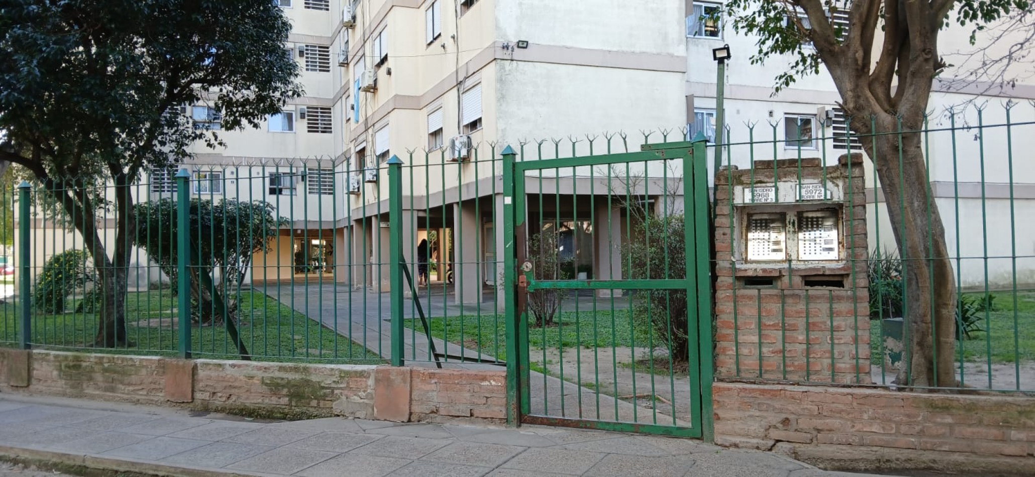 DEPARTAMENTO 3 AMBIENTES CON COCHERA EN VENTA EN WILDE
