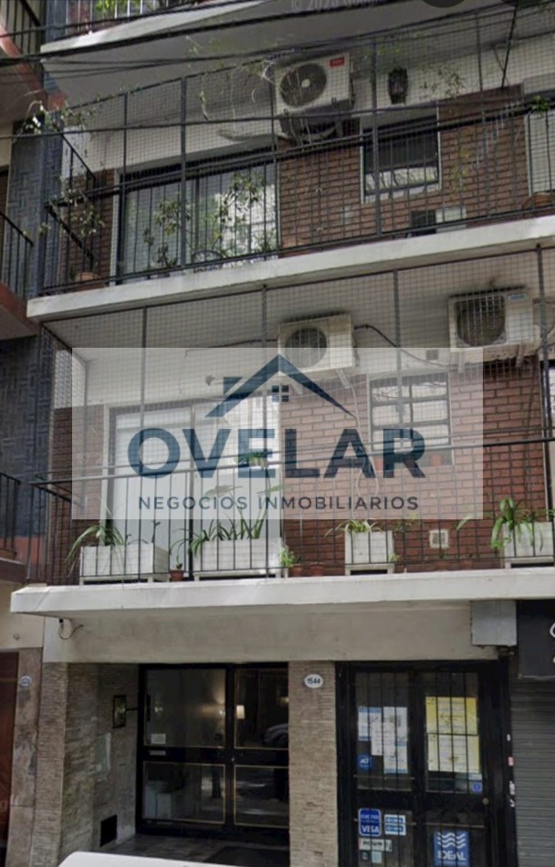 VENTA DE DEPARTAMENTO DE 2 AMBIENTES CON BALCON EN RECOLETA