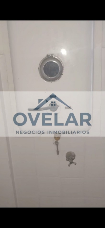 VENTA DE DEPARTAMENTO DE 2 AMBIENTES CON BALCON EN RECOLETA