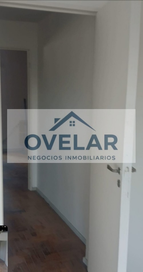 VENTA DE DEPARTAMENTO DE 2 AMBIENTES CON BALCON EN RECOLETA