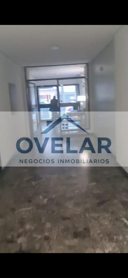 VENTA DE DEPARTAMENTO DE 2 AMBIENTES CON BALCON EN RECOLETA