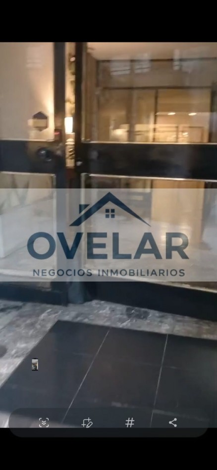 VENTA DE DEPARTAMENTO DE 2 AMBIENTES CON BALCON EN RECOLETA