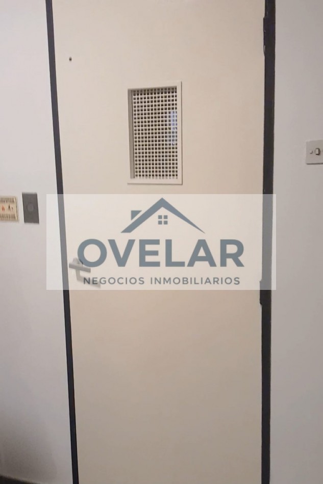 VENTA DE DEPARTAMENTO DE 2 AMBIENTES CON BALCON EN RECOLETA