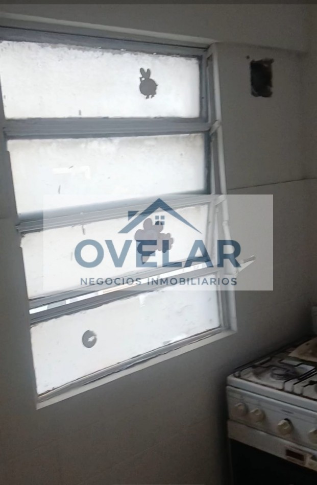 VENTA DE DEPARTAMENTO DE 2 AMBIENTES CON BALCON EN RECOLETA