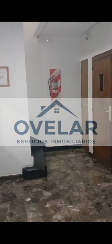 VENTA DE DEPARTAMENTO DE 2 AMBIENTES CON BALCON EN RECOLETA